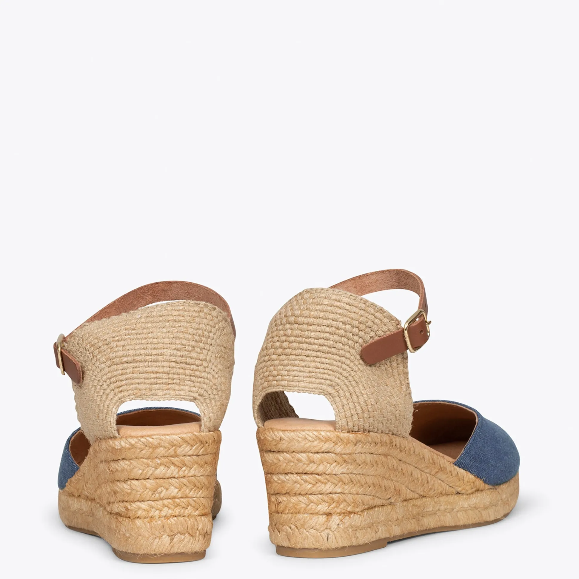 altea__cunas_de_esparto_b_3-16.webp Esparto Y Alpargatas<miMaO Altea - Cunas De Esparto Bajas Jeans