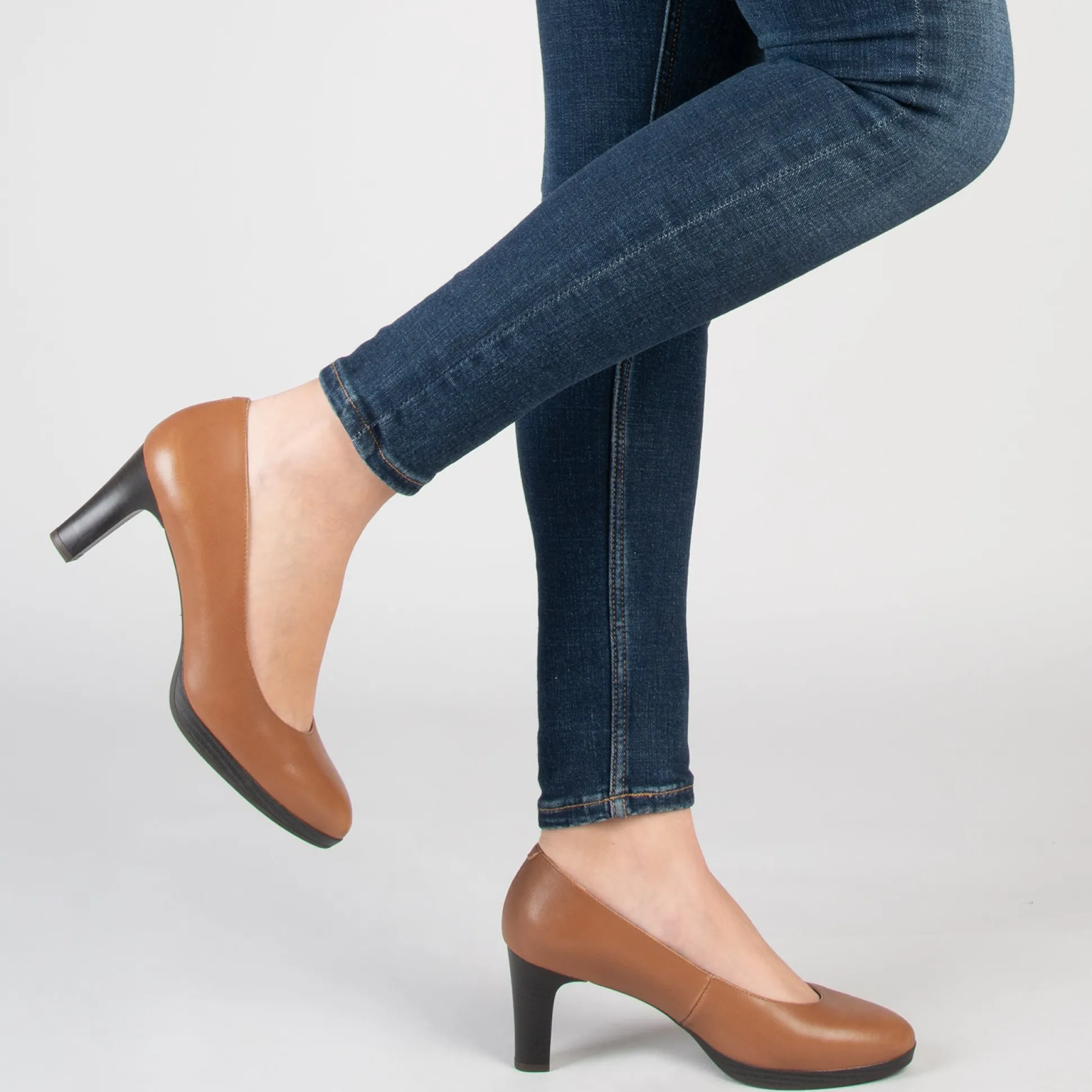 azafata__zapatos_con_tacn_5-1.webp Special Prices<miMaO Azafata - Zapatos Con Tacón Y Plataforma Marron