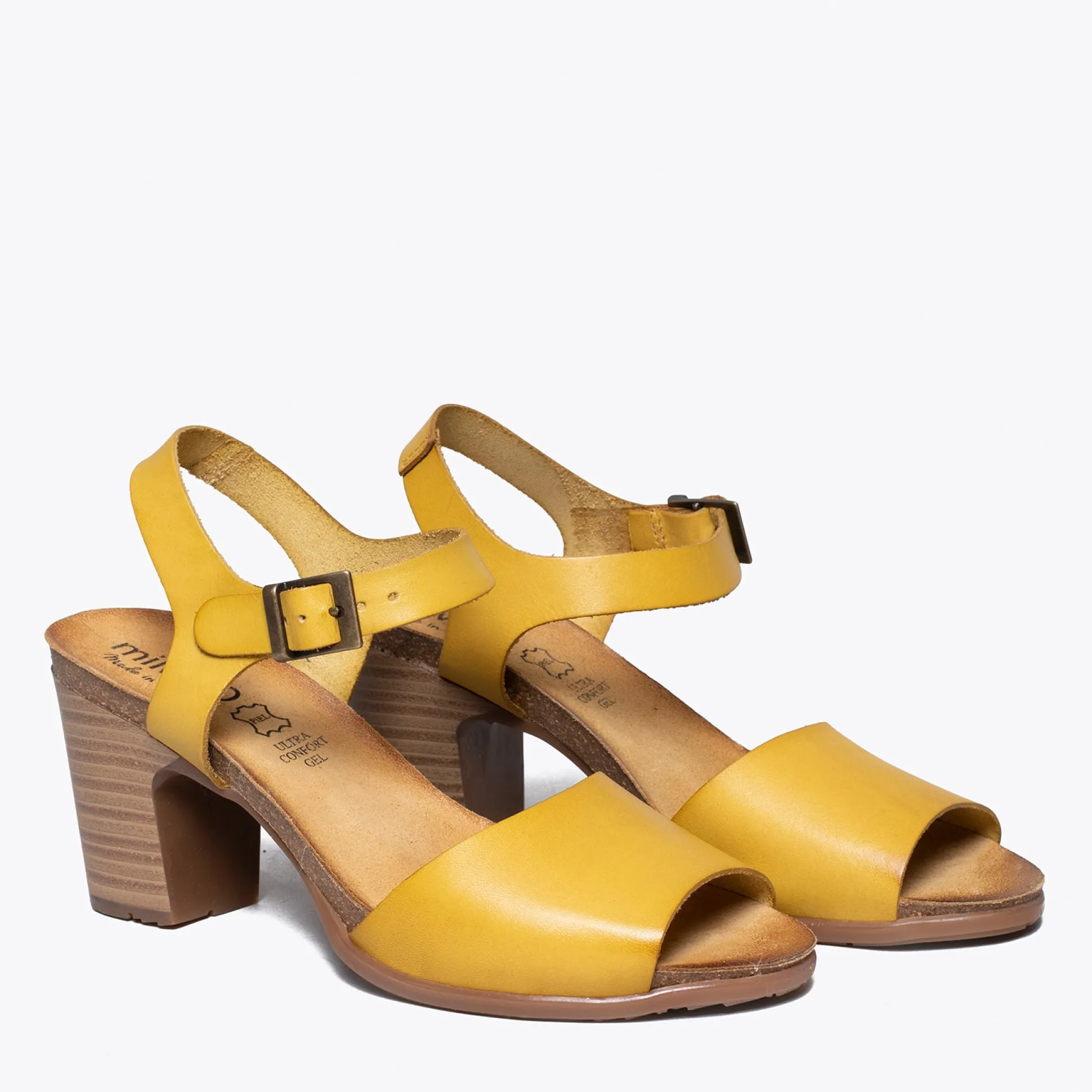 balear__sandalia_bio_most_1.webp Sandalias De Tacón<miMaO Balear – Sandalia Bio Mostaza Con Tacón