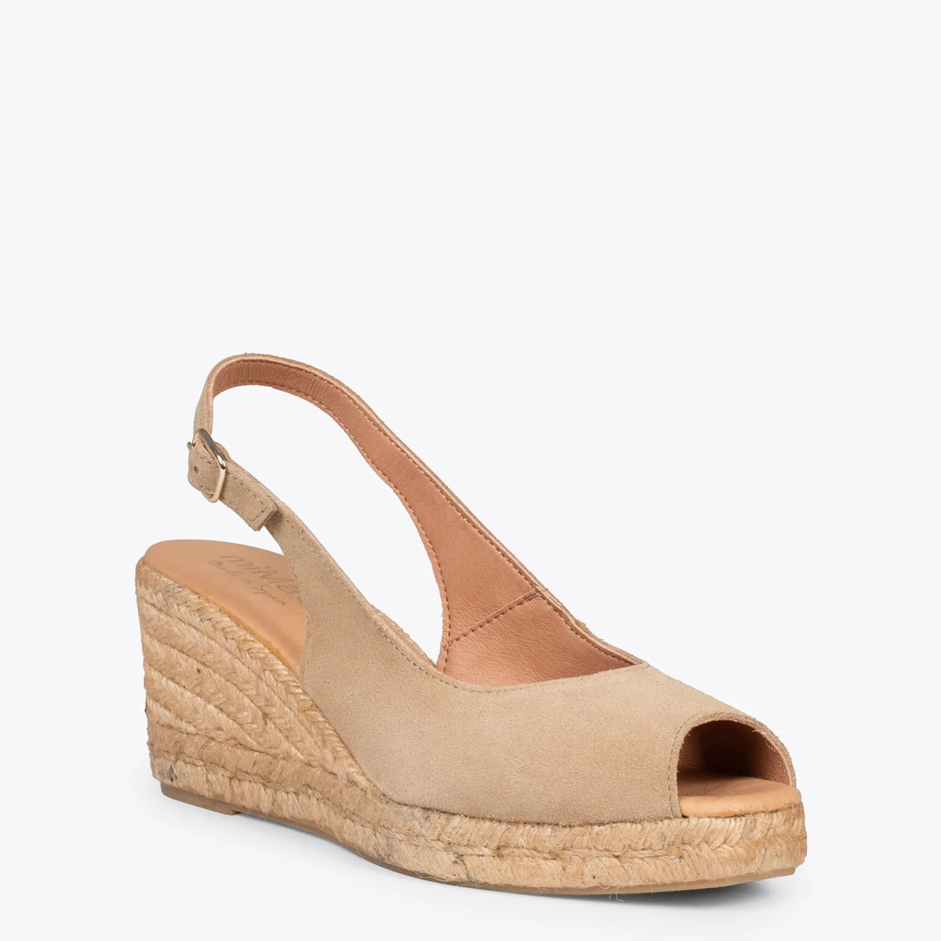 balerma__cunas_de_esparto_1.webp Esparto Y Alpargatas<miMaO Balerma – Cunas De Esparto Altas De Serraje Beige