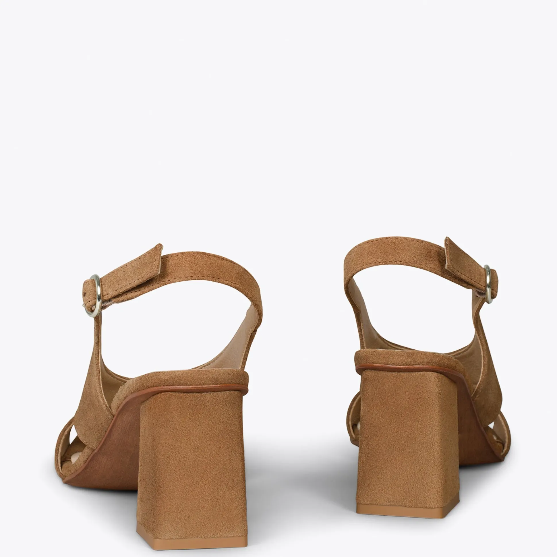 block__zapatos_destalonad_3-1.webp Sandalias De Tacón<miMaO Block – Zapatos Destalonados De Tacón Cuadrado Camel