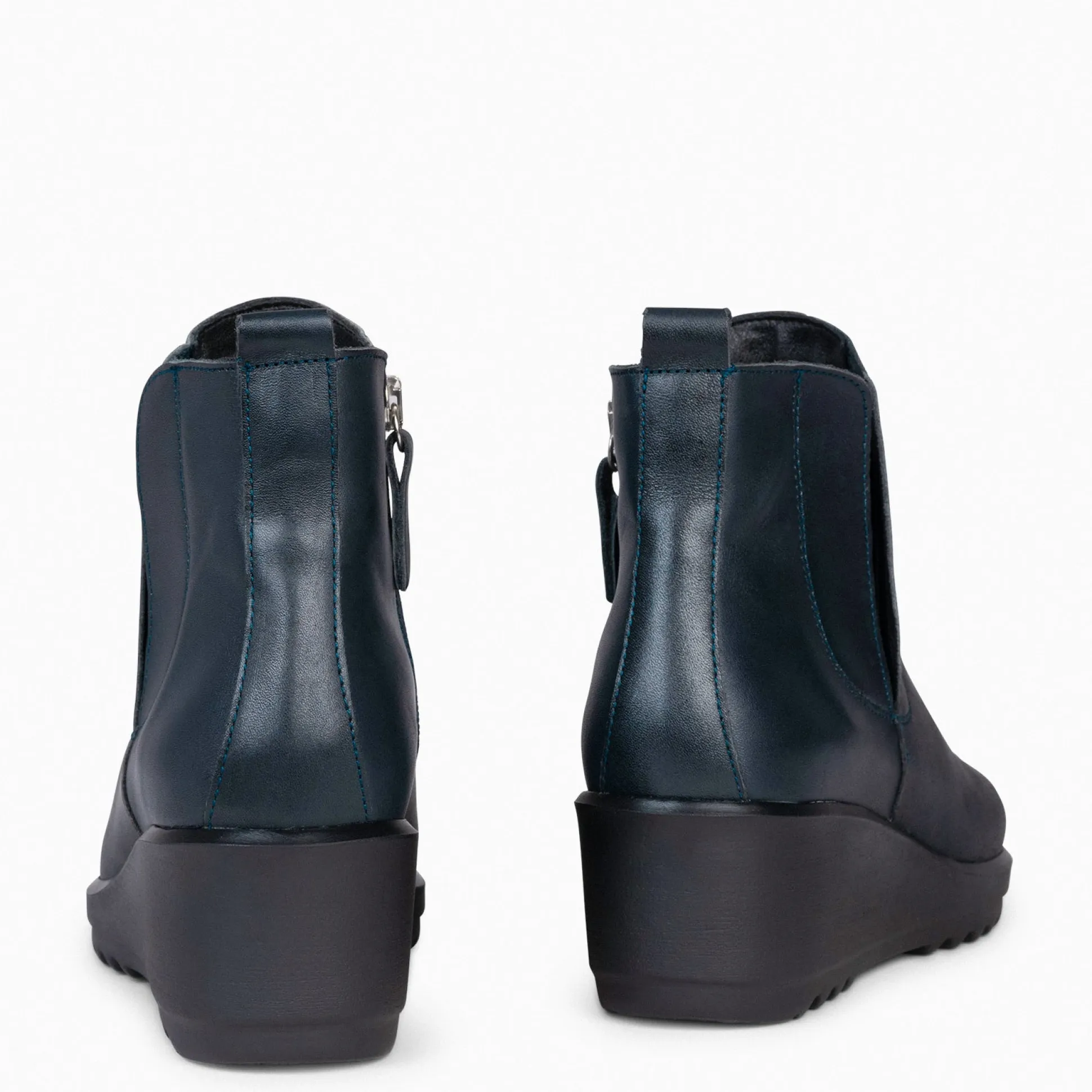 carli__botines_cuna_mujer_3-1.webp Botines De Mujer<miMaO Carli - Botines Cuna Mujer Marino