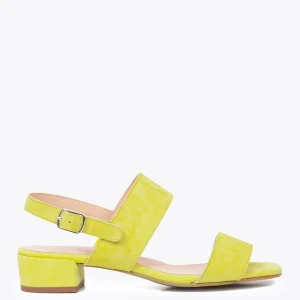 Sandalias De Tacón<miMaO Cocktail - Sandalias De Tiras Con Tacón Bajo Amarillas