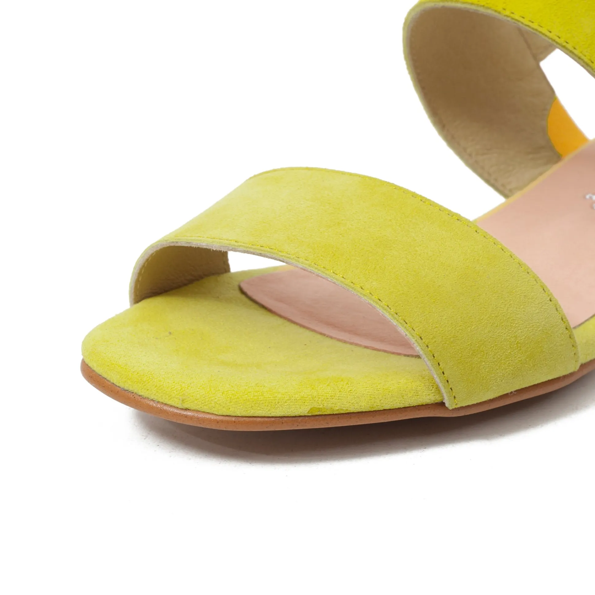 cocktail__sandalias_de_ti_3.webp Sandalias De Tacón<miMaO Cocktail - Sandalias De Tiras Con Tacón Bajo Amarillas