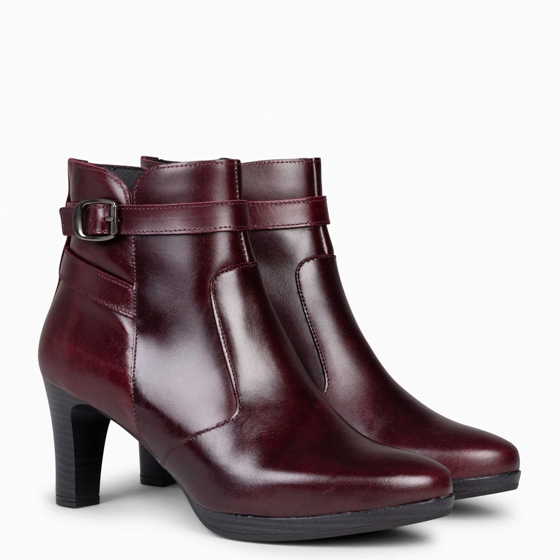 milan__botines_de_tacn_y__2-1.webp Botines De Mujer<miMaO Milan – Botines De Tacón Y Pulsera Decorativa Burdeos