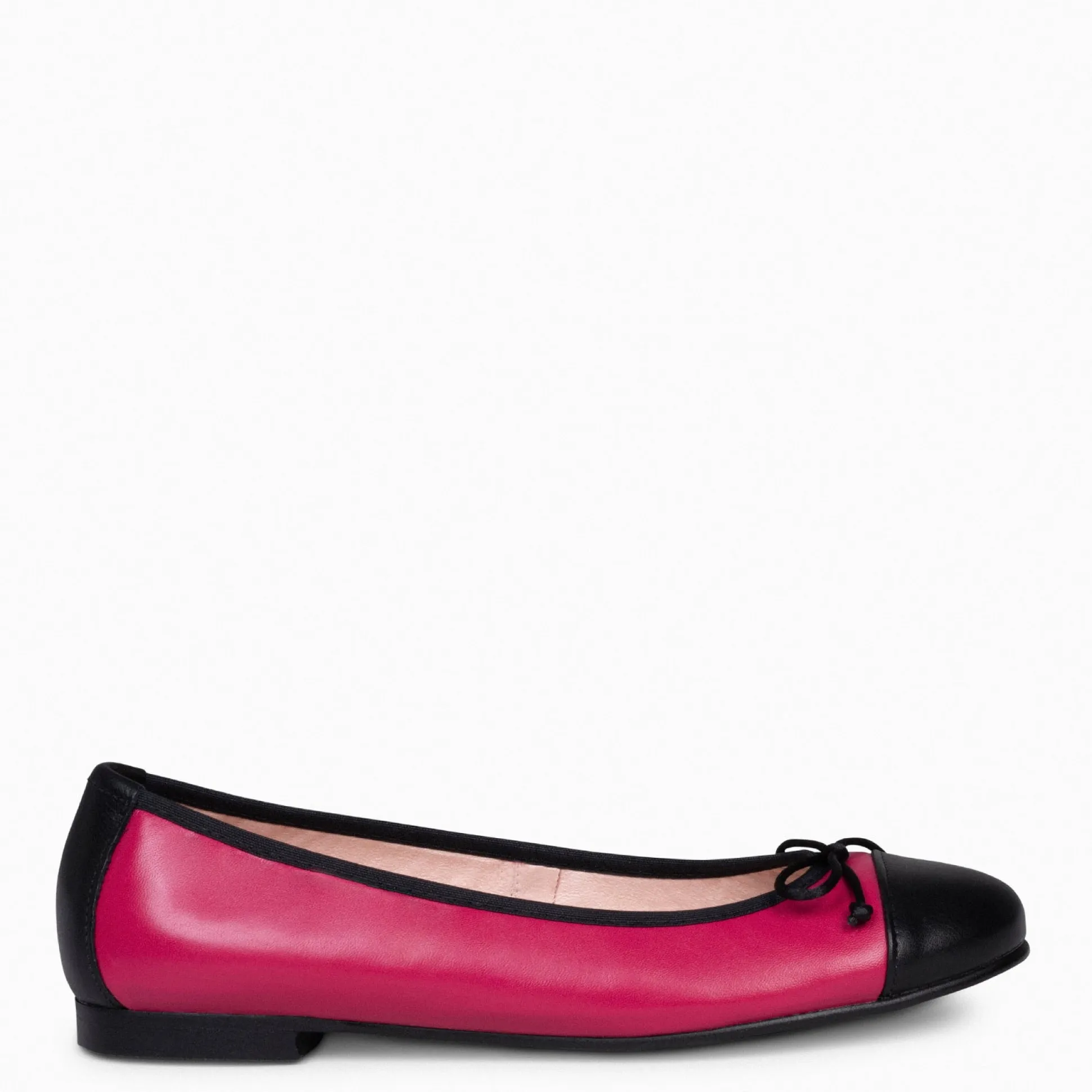 nicolle__bailarina_plana__0-3.webp Mocasines Y Blucher<miMaO Nicolle – Bailarina Plana Con Puntera Fucsia