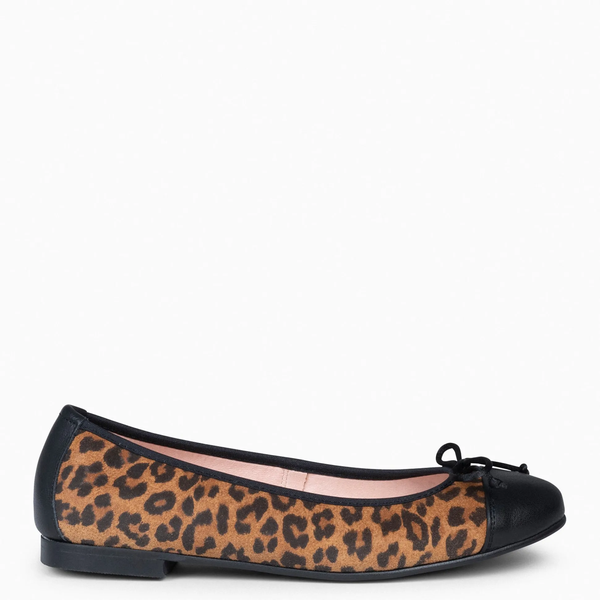 nicolle__bailarina_plana__0-4.webp Mocasines Y Blucher<miMaO Nicolle – Bailarina Plana Con Puntera Leopardo