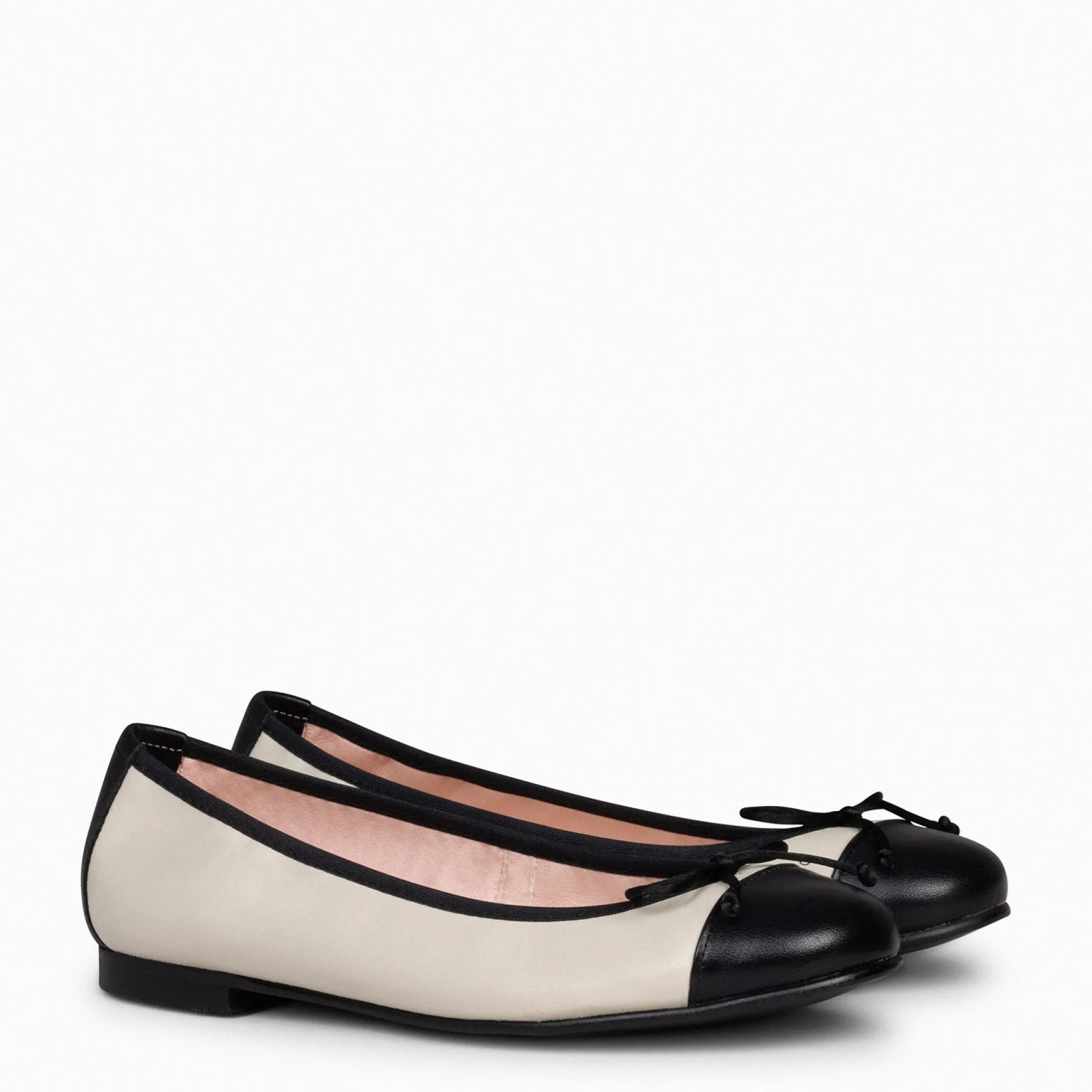 nicolle__bailarina_plana__1-7.webp Mocasines Y Blucher<miMaO Nicolle – Bailarina Plana Con Puntera Beige
