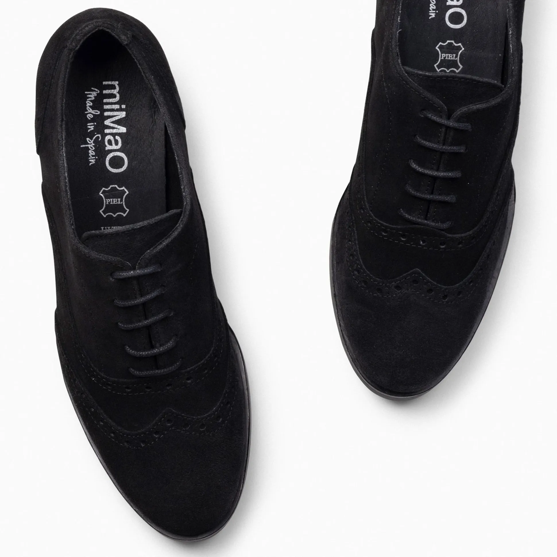 oxford__blucher_de_mujer__1.webp Mocasines Y Blucher<miMaO Oxford – Blucher De Mujer Con Tacón Negro