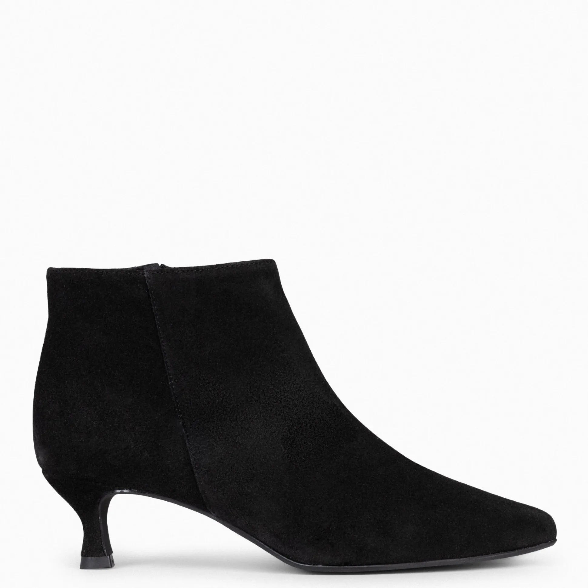royal__botines_tacn_bajo__0-2.webp Botines De Mujer<miMaO Royal - Botines Tacón Bajo Negro Serraje