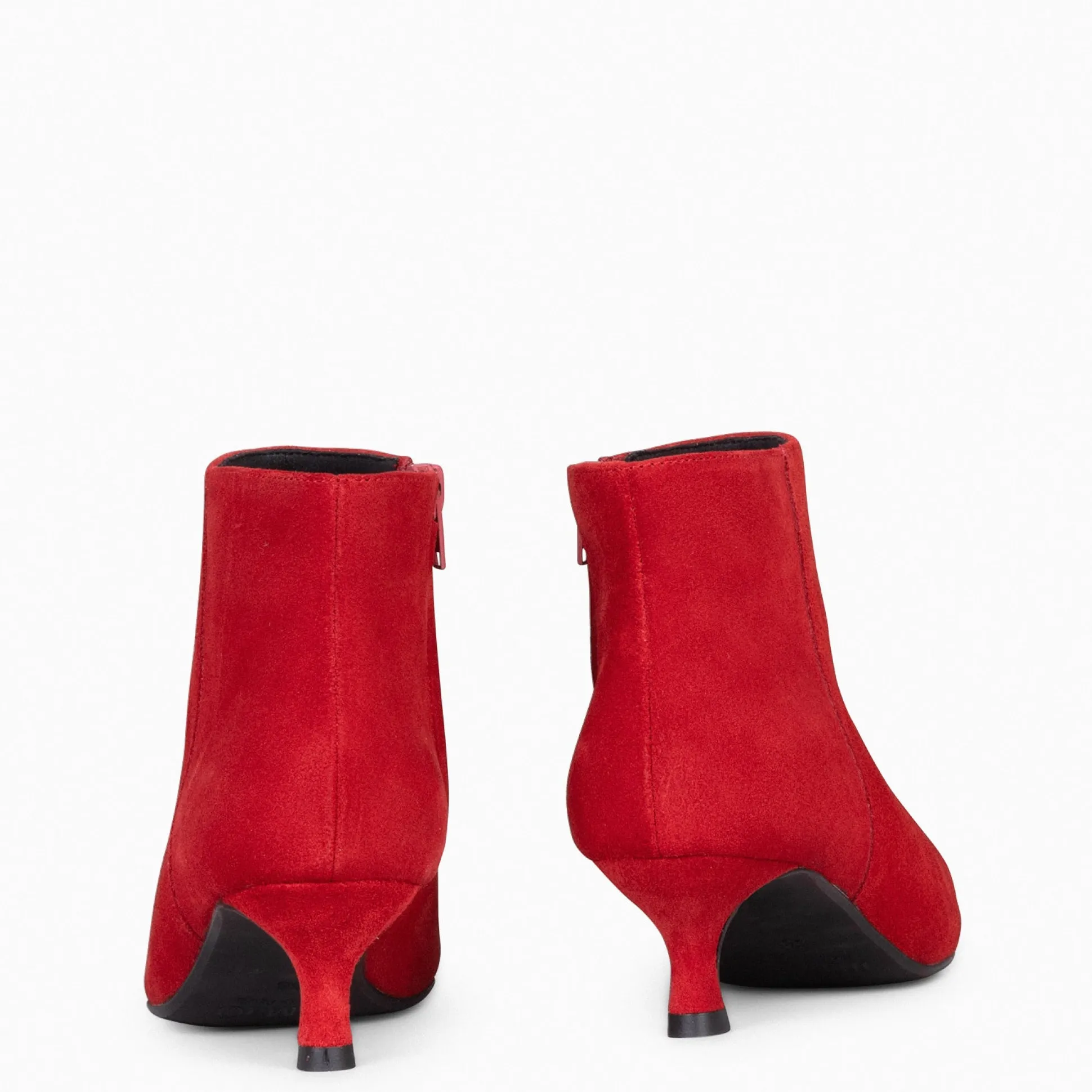 royal__botines_tacn_bajo__2-4.webp Botines De Mujer<miMaO Royal - Botines Tacón Bajo Rojo Serraje