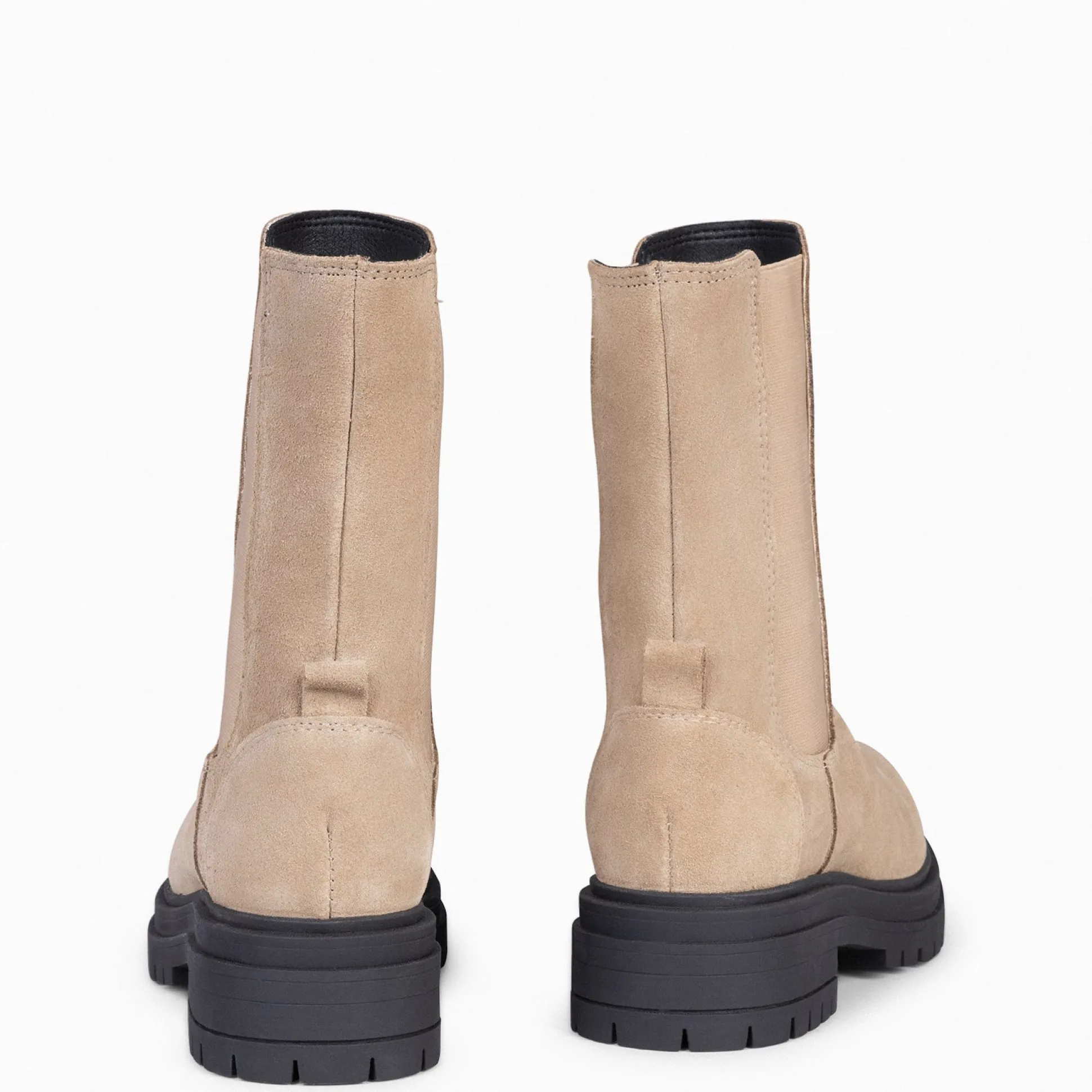 stamford__botines_chelsea_2.webp Botines De Mujer<miMaO Stamford - Botines Chelsea Beige Con Plataforma Track