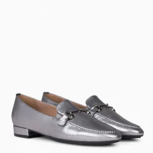 Mocasines Y Blucher<miMaO Style - Mocasines Con Detalle Metalizado Plata