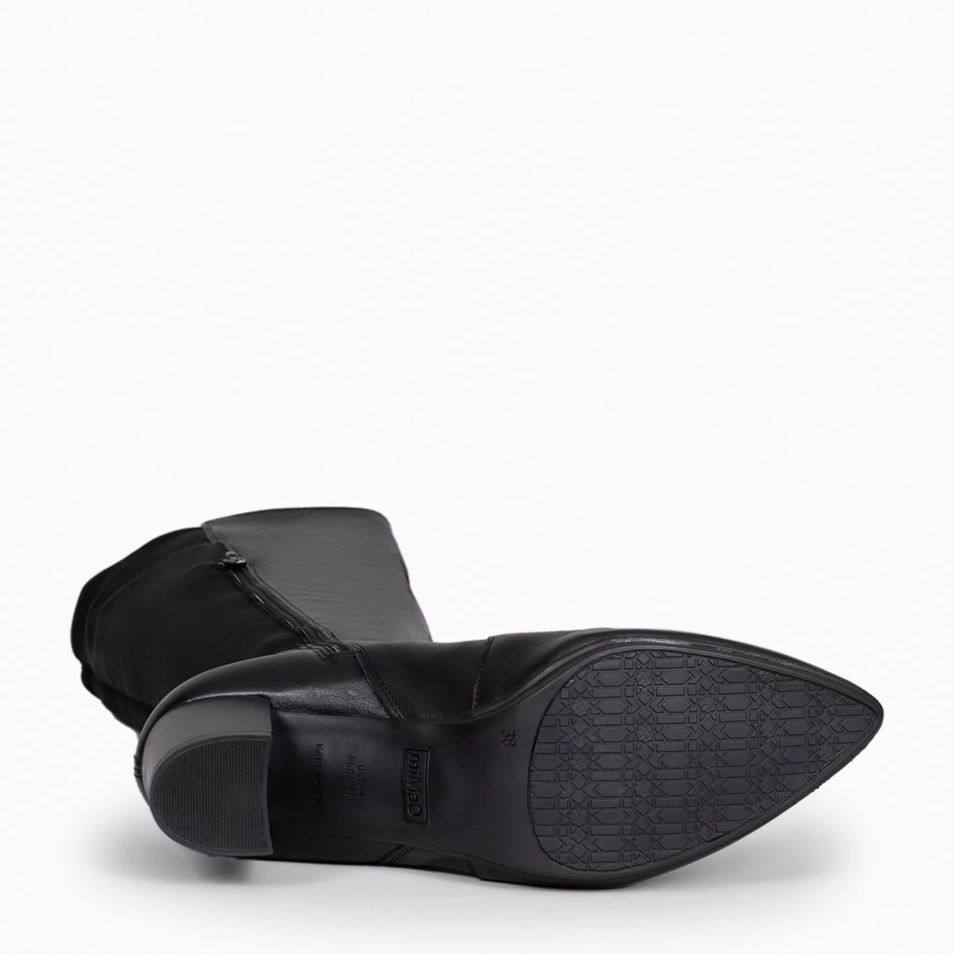 sunset__botas_de_tacn_ela_3-2.webp Botas<miMaO Sunset – Botas De Tacón Elasticas Negro Napa