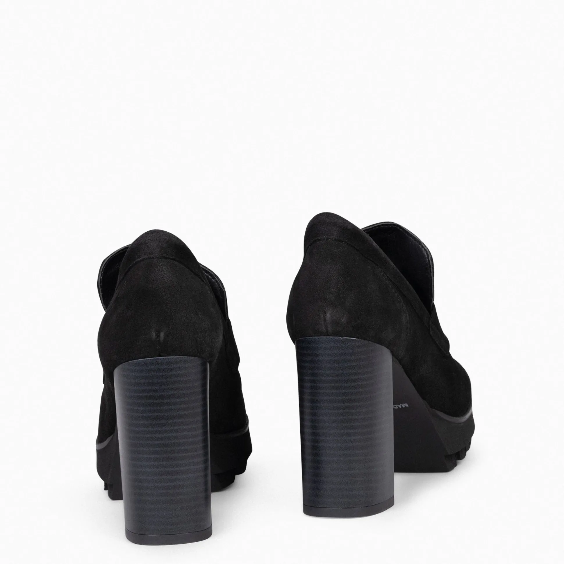 trend__mocasin_con_tacn_y_3-5.webp Mocasines Y Blucher<miMaO Trend – Mocasin Con Tacón Y Plataforma Negro