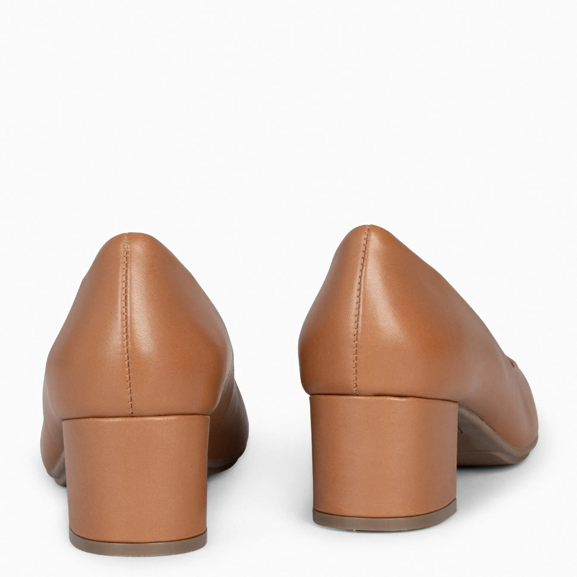 urban_redondo_salon__zapa_3-2.webp Urban Zapatos De Tacón<miMaO Urban Redondo Salon - Zapatos De Tacón Bajo De Napa Camel