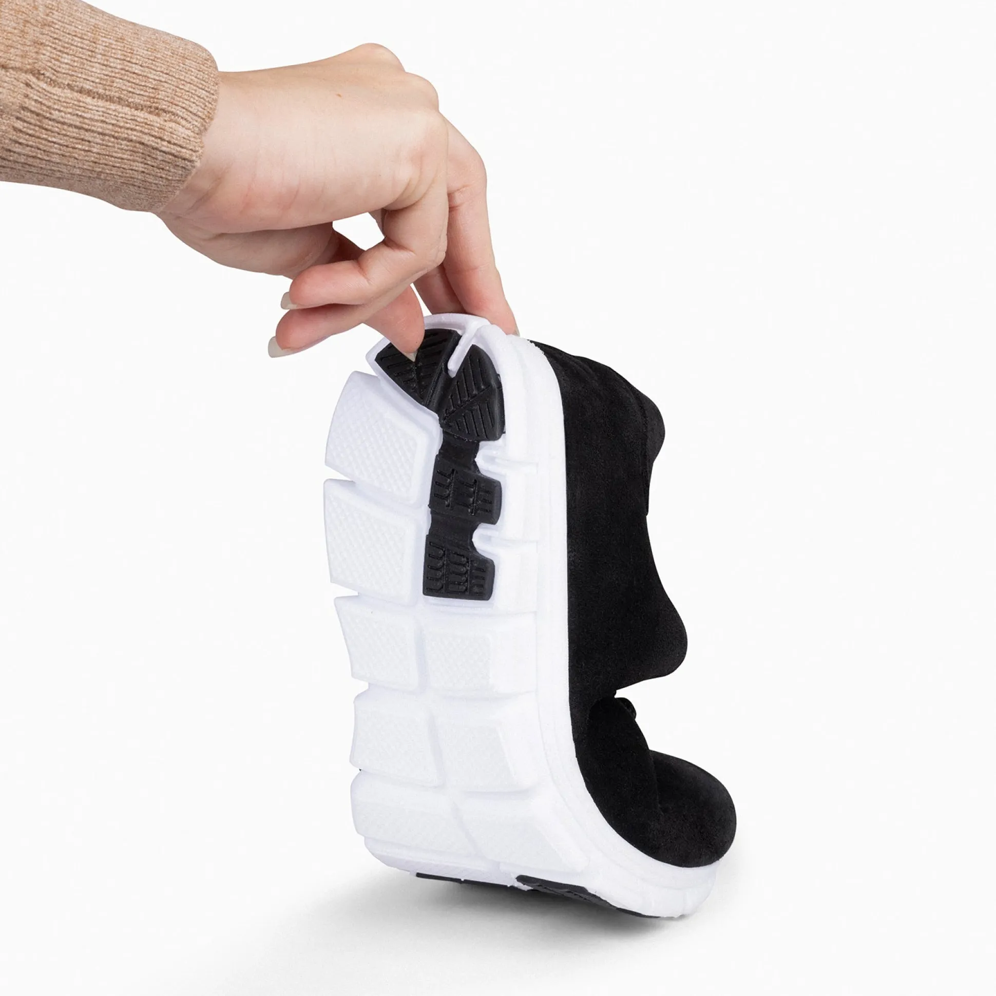 walk__zapatillas_de_mujer_3-3.webp Deportivas<miMaO Walk - Zapatillas De Mujer Extra Ligera Hidrofuga Negro